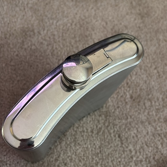 Sharper Image Silver Accent Giant Flask - Picture 8 of 8